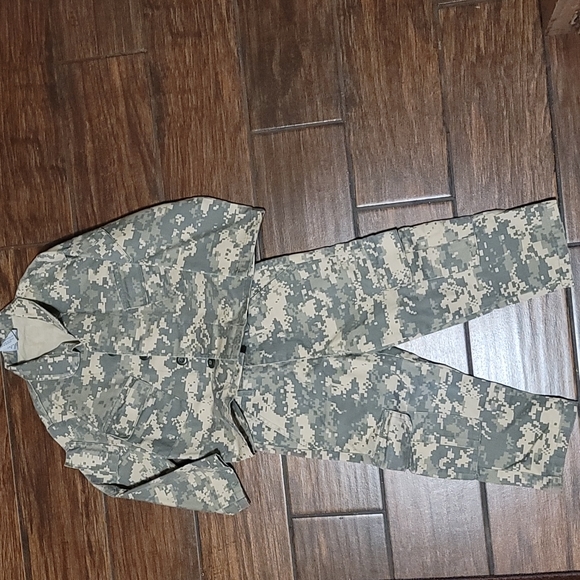 trooper Other - Trooper Outfit